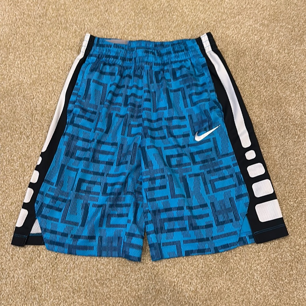 Boys size L Nike shorts